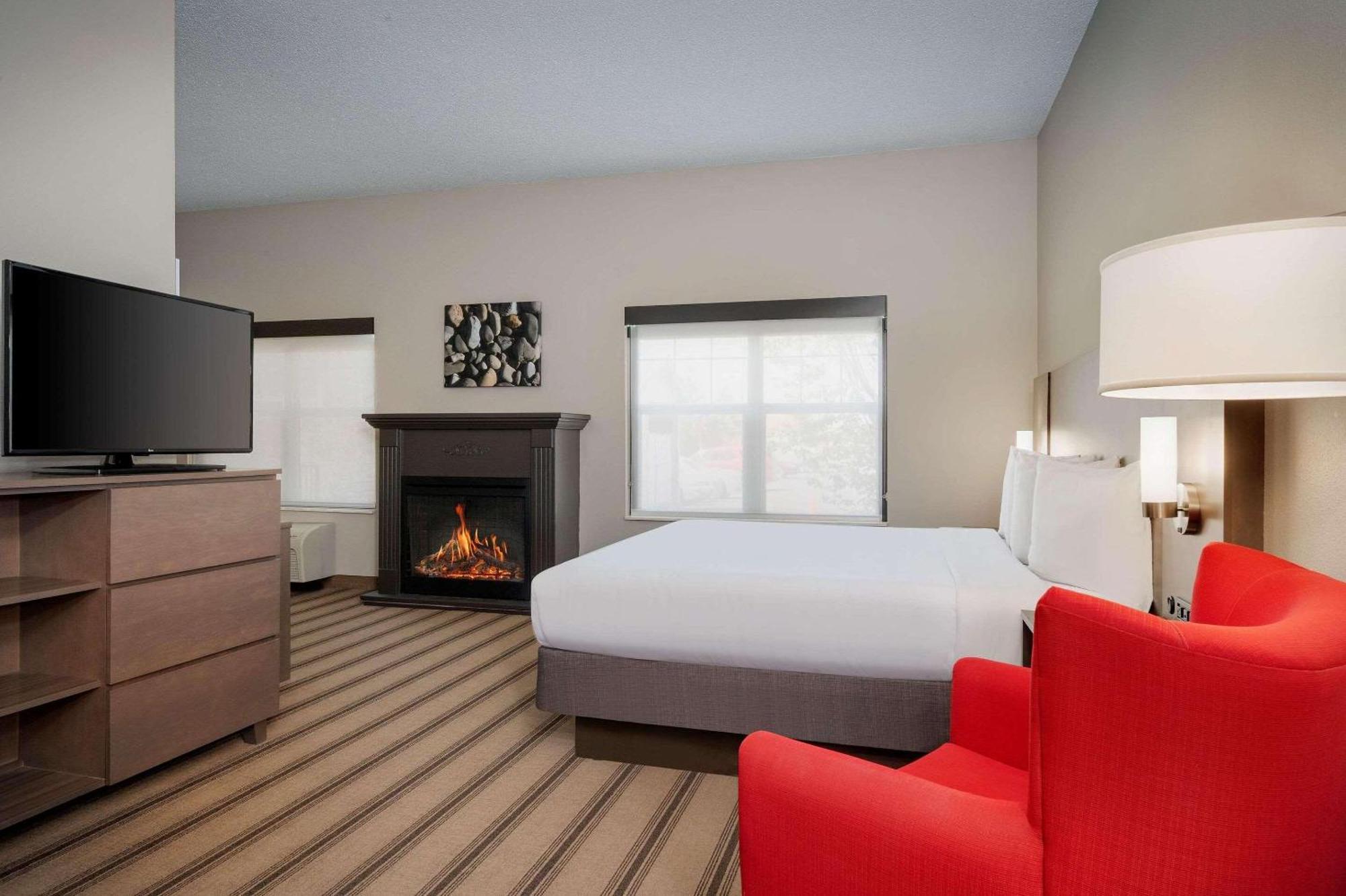 Country Inn & Suites By Radisson Albertville Near Outlet Mall Dış mekan fotoğraf
