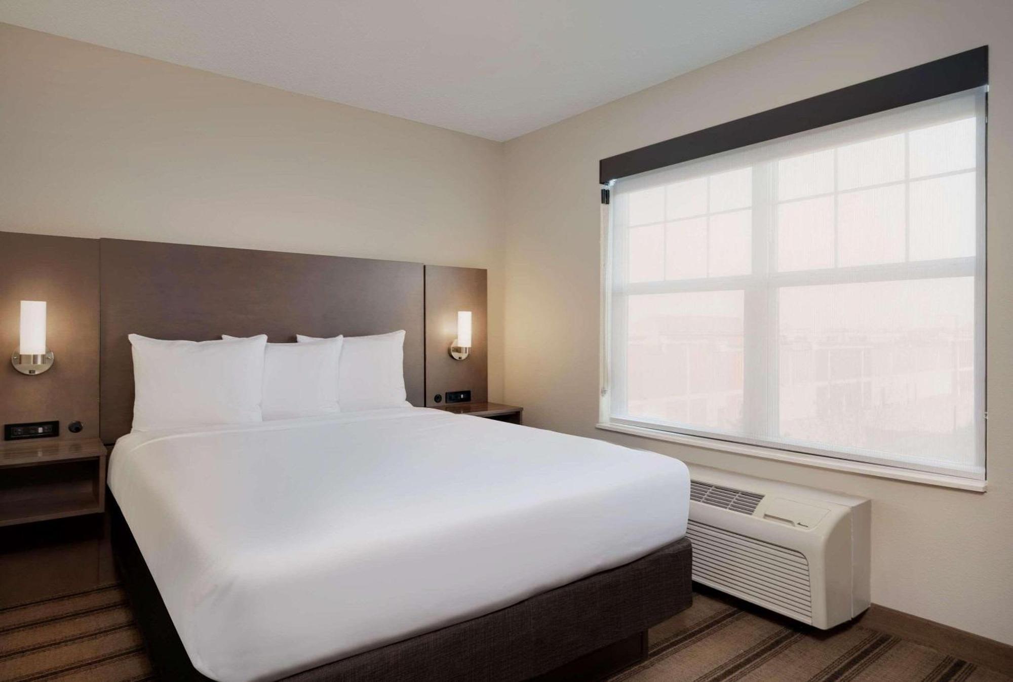 Country Inn & Suites By Radisson Albertville Near Outlet Mall Dış mekan fotoğraf